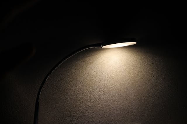 svetlo lampa